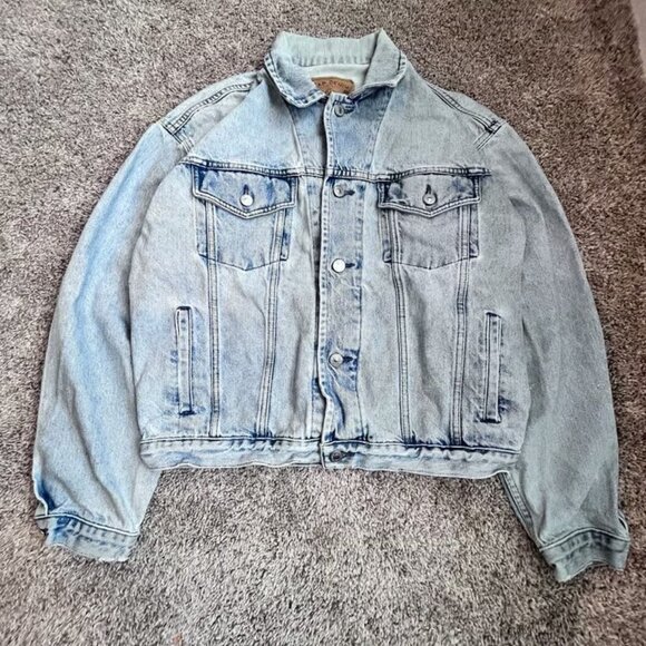 GAP Denim Trucker Jacket - Picture 1 of 5